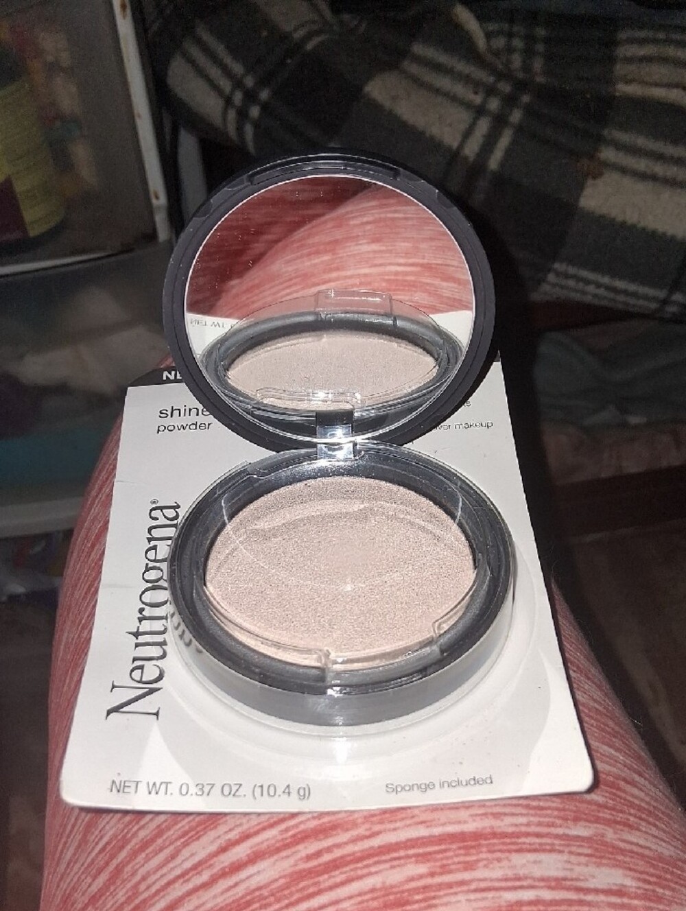 Neutrogena Shimmer Setting Powder - Light Beige